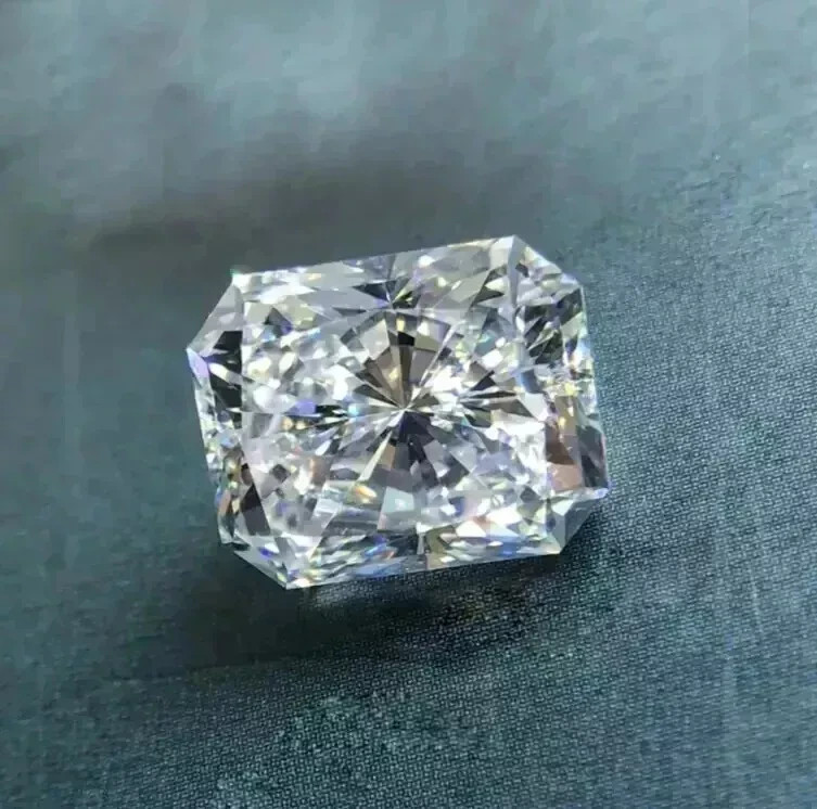 Loose Lab-Grown CVD Diamond 5 Ct Radiant Cut VVS1 – F Certified Diamond