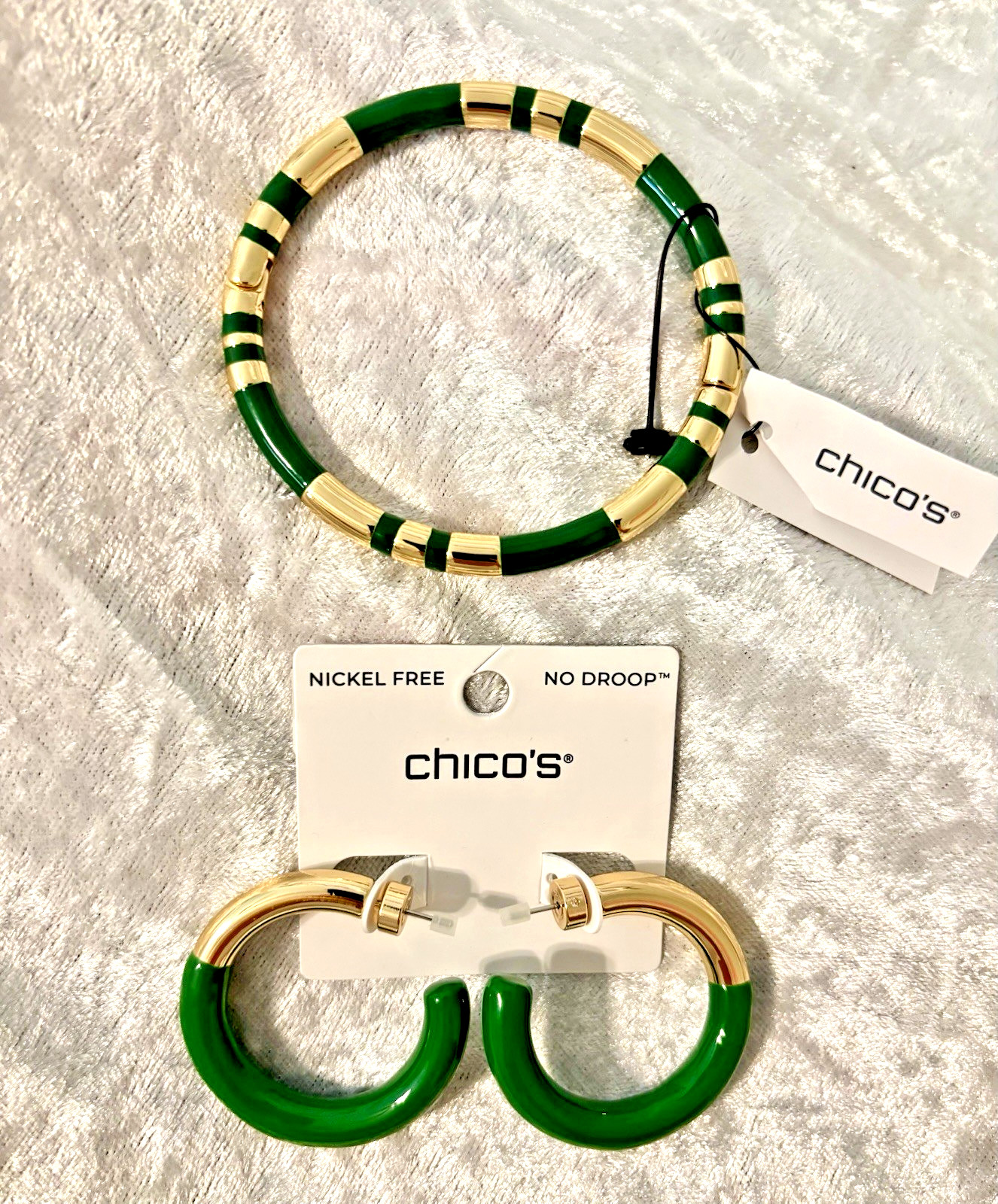 CHICO’S – BRIGHT BOLD GREEN & GOLD BANGLE BRACELET & MATCHING EARRINGS SET (NWT)
