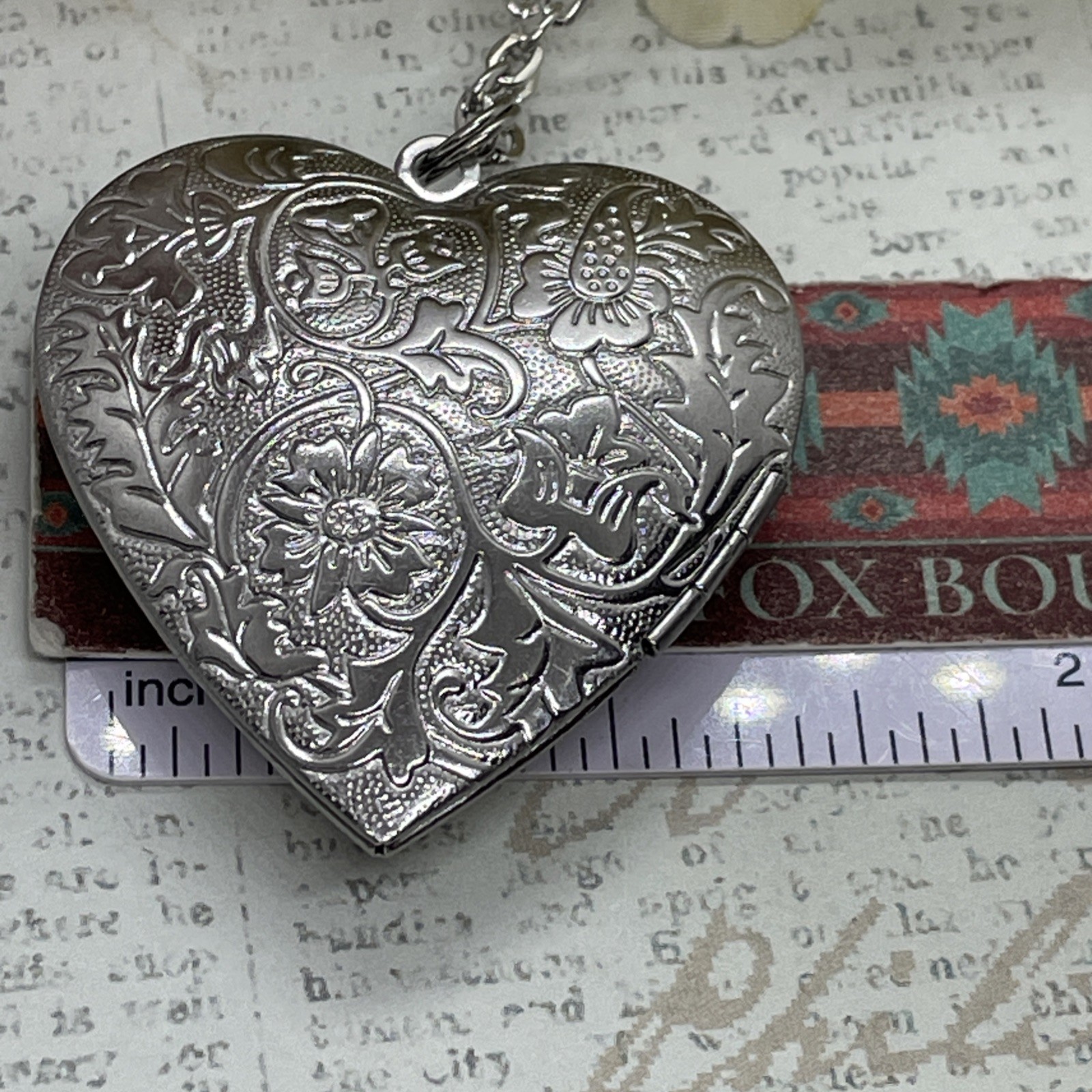 Heart Silver Locket Purple & White Birthday Gift Rose Necklace Photo wedding