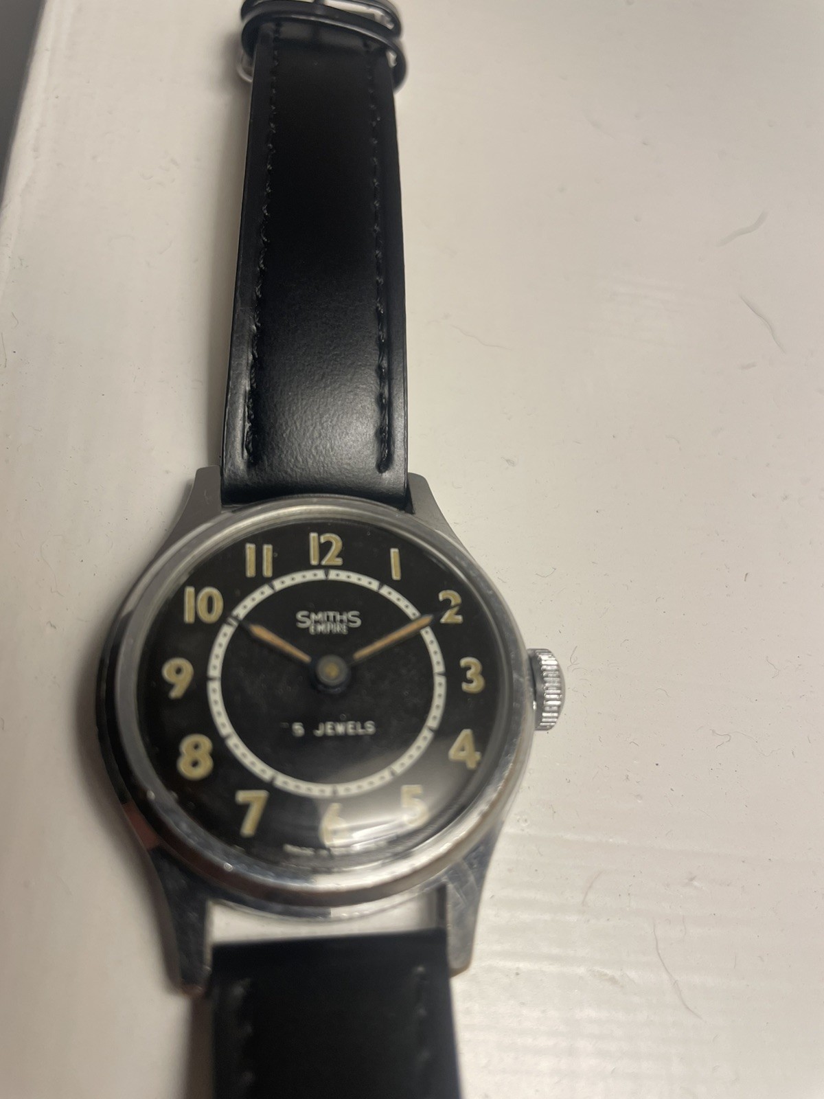 VINTAGE SIMTHS MILITARY WATCH MADE IN GREAT BRITAIN