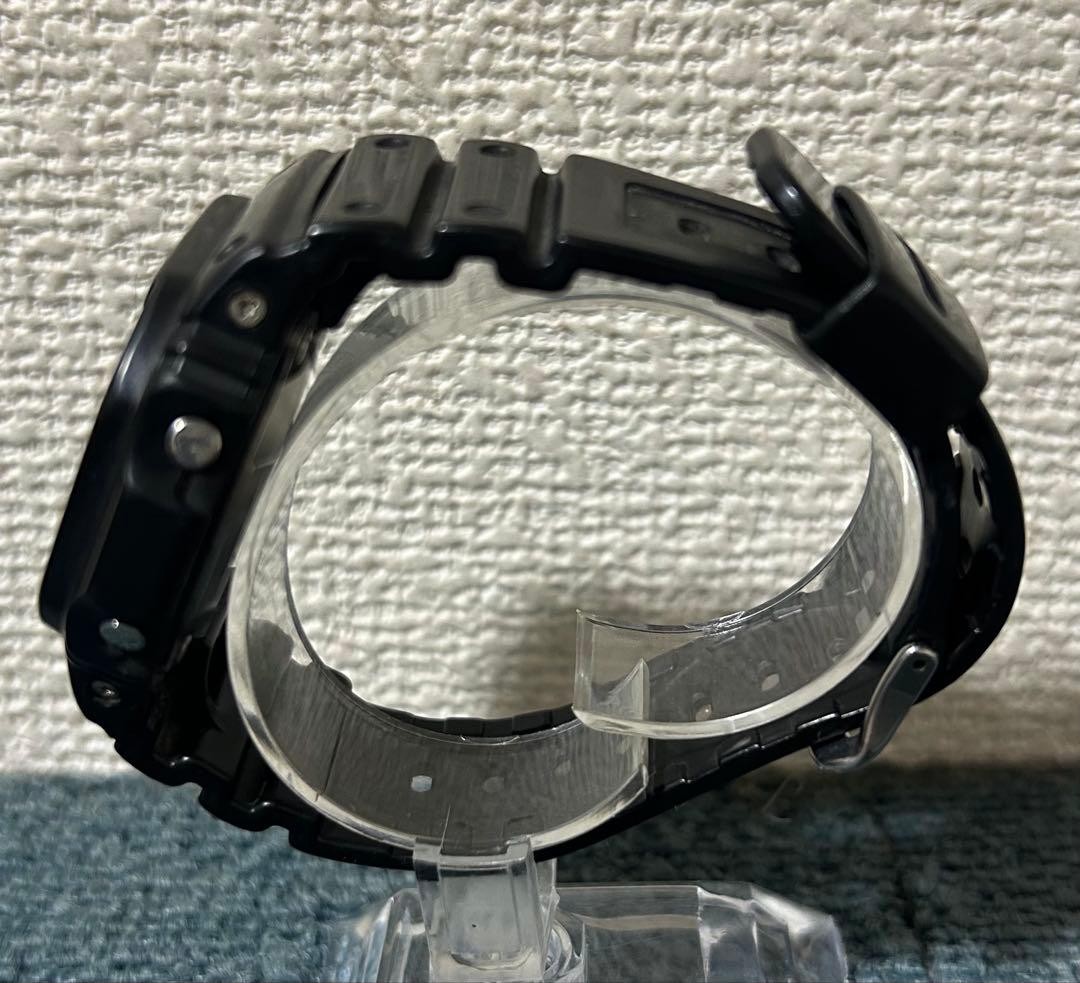 CASIO G-SHOCK GW-M5610-1B Tough Solar Multi-Band 6 Negative Display Men’s Watch