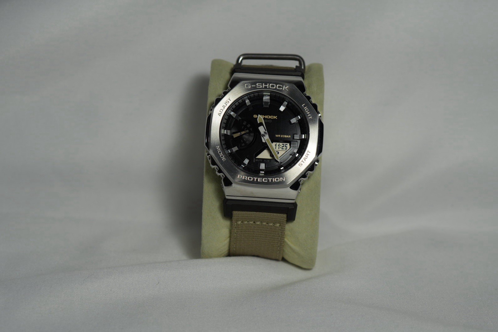 Casio G-SHOCK GM-2100CB Ana-Digi Quartz 200m Octagon Green Fabric Strap