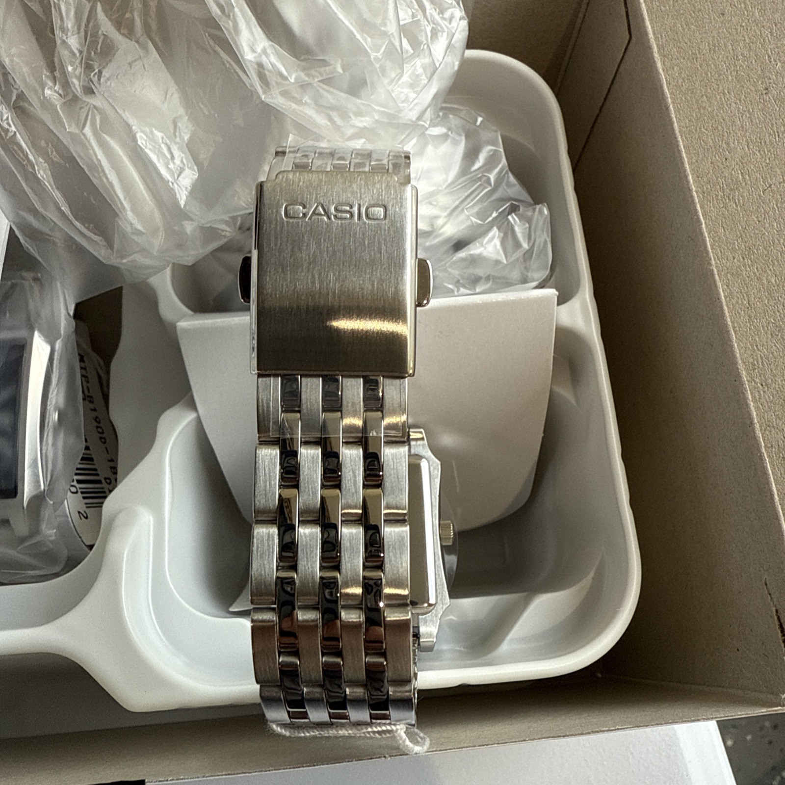 Casio MTP-B190D-1BV Mens TANK Quartz Watch Silver Dial Stainless Steel