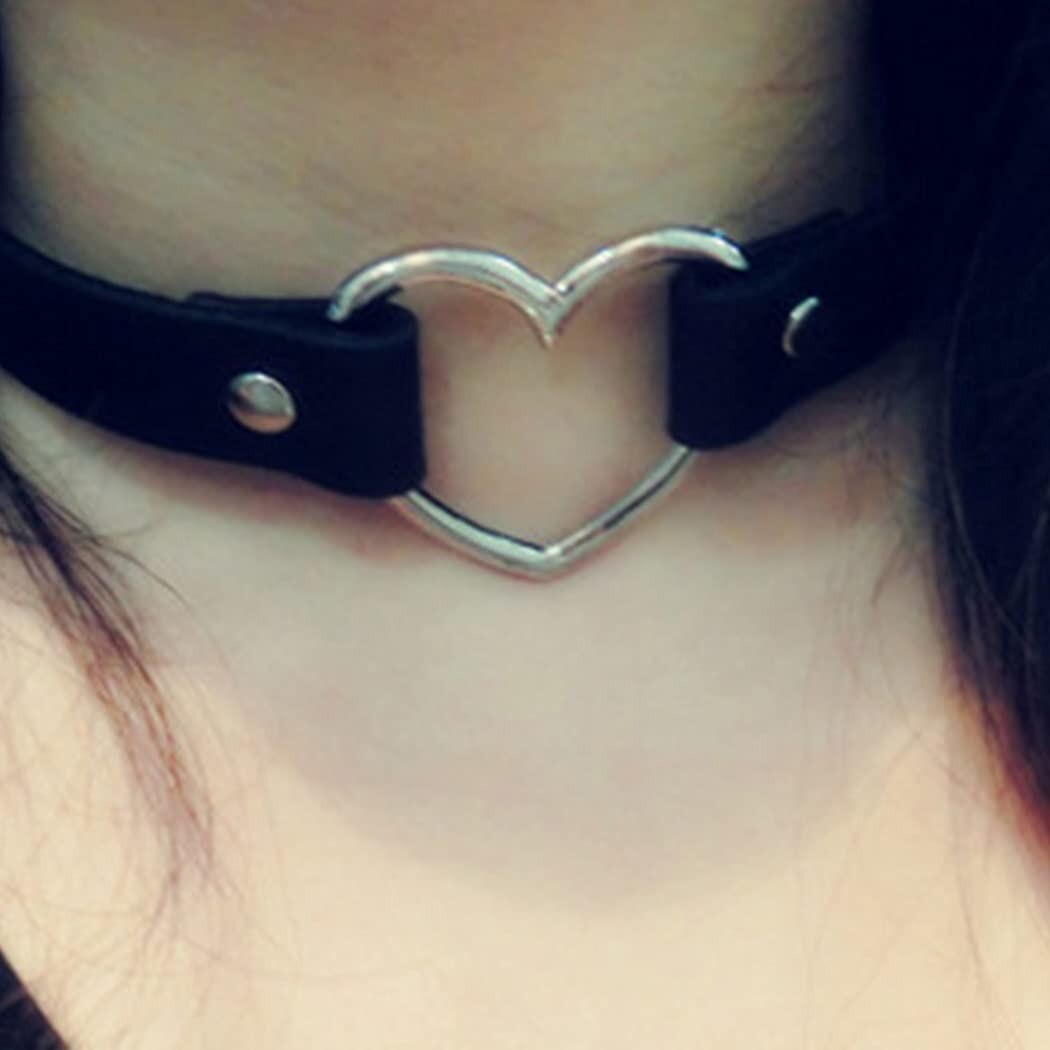 Leather Heart Choker Collar Punk Goth Adjustable Rivet Necklace Love O-Ring