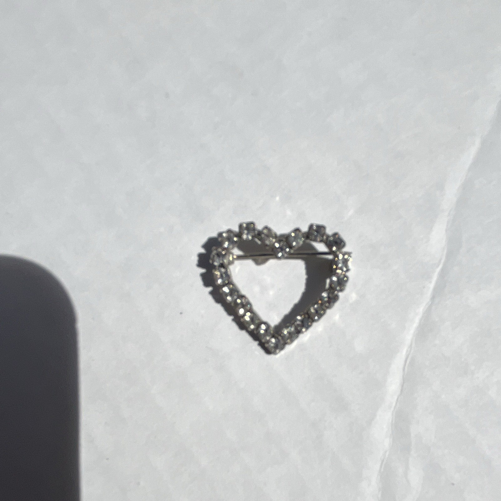 Silver Tone Heart Pin Brooch Clear Rhinestone Love & Hearts Theme Fashion