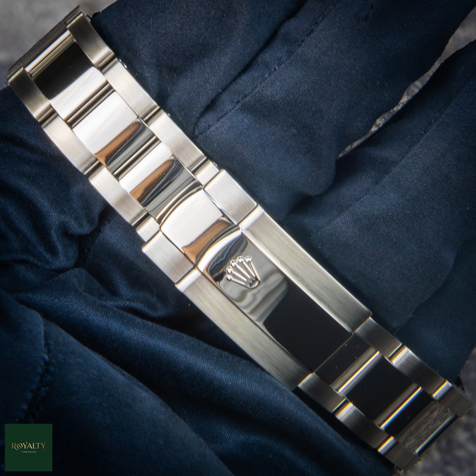 Rolex Datejust 41 126300 Wimbledon Dial Smooth Bezel Oyster 2023 Box & Papers