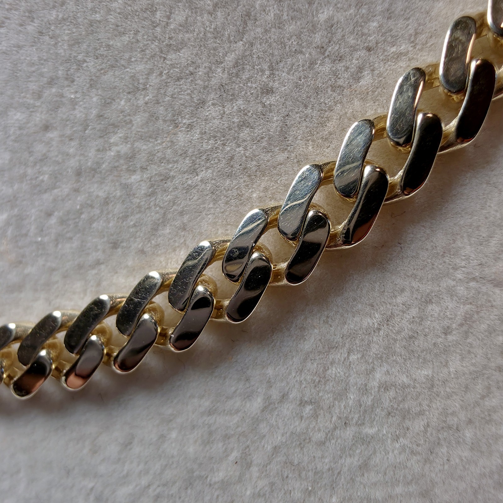 10K Solid Yellow Gold 6.1mm Monaco Cuban Chain (22″) w/Iced-Out Coffin Lock