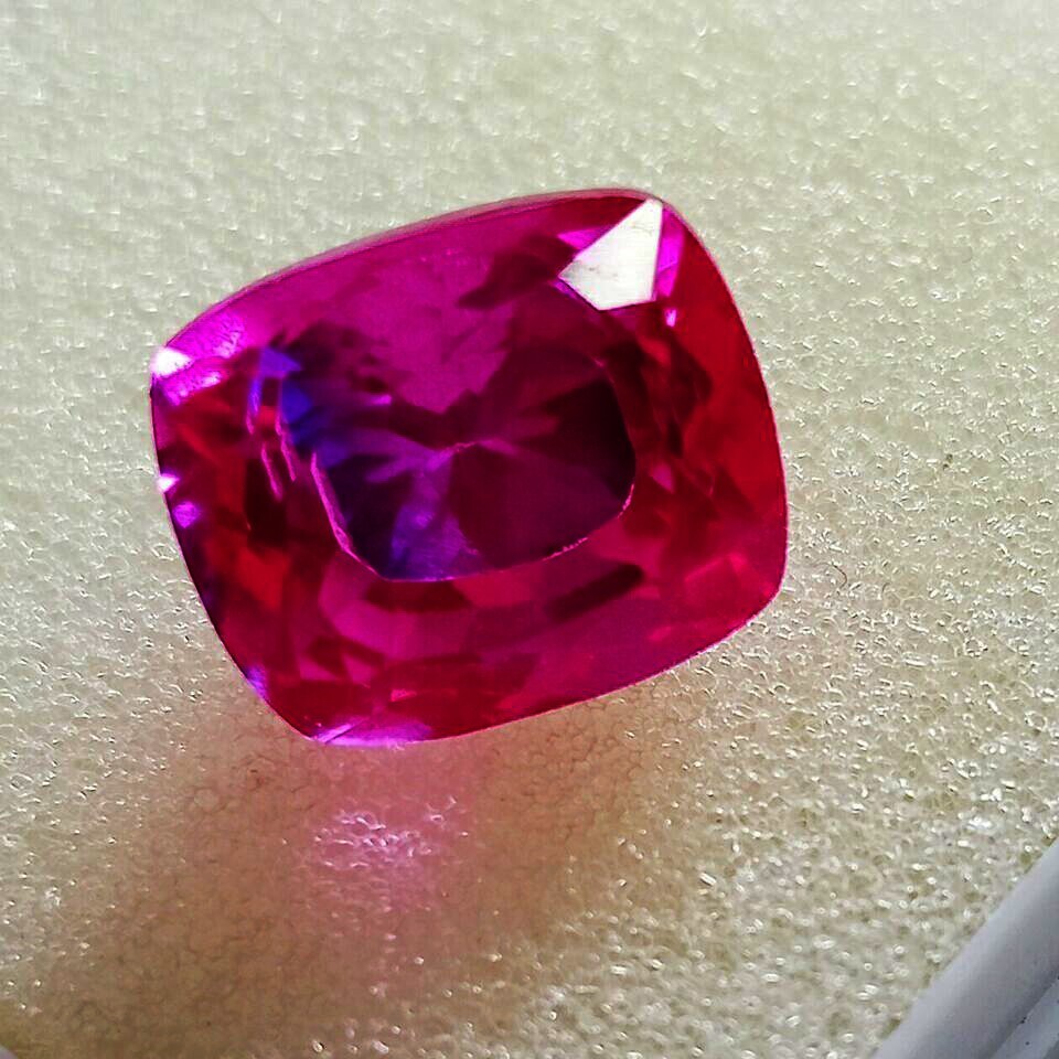Pitambari Sapphire Cushion Cut Natural Bi-Color Certified Loose Gemstone 10.85Ct