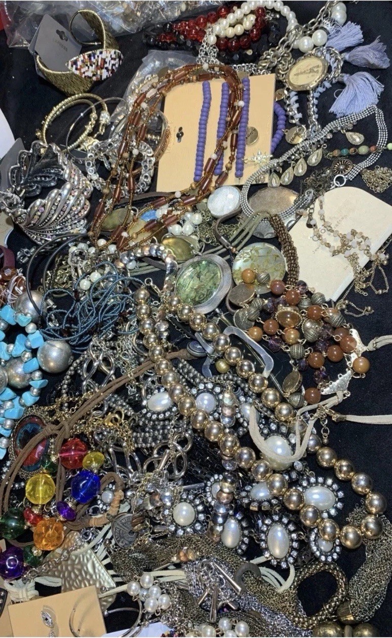 6+ Lbs. POUNDS Unsearched Huge Lot Jewelry Vtg-Now Junk Art Craft Treasure Hunt