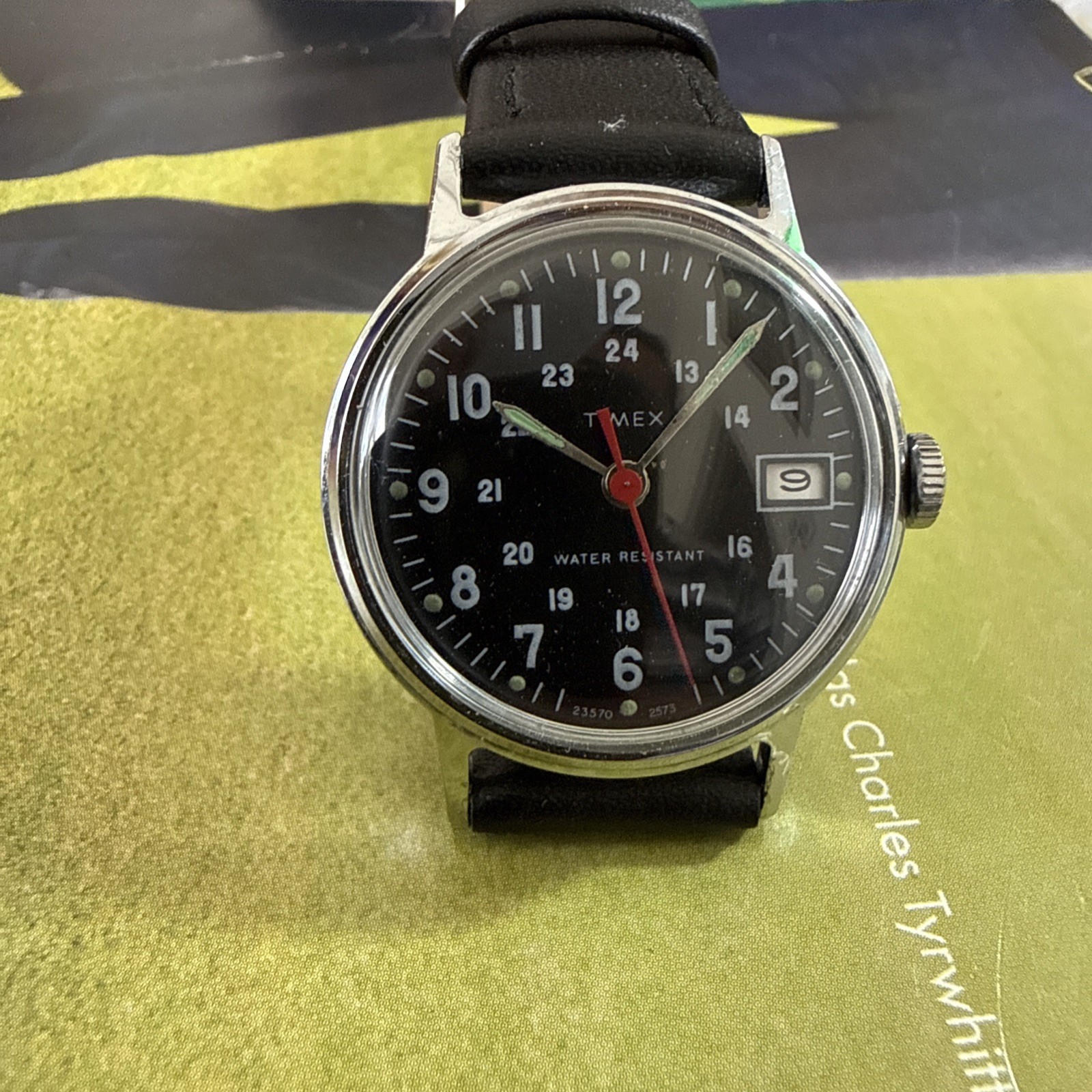 VINTAGE TIMEX MILITARY MEN WRISWATCH MADE IN GREAT BRITAIN 1973
