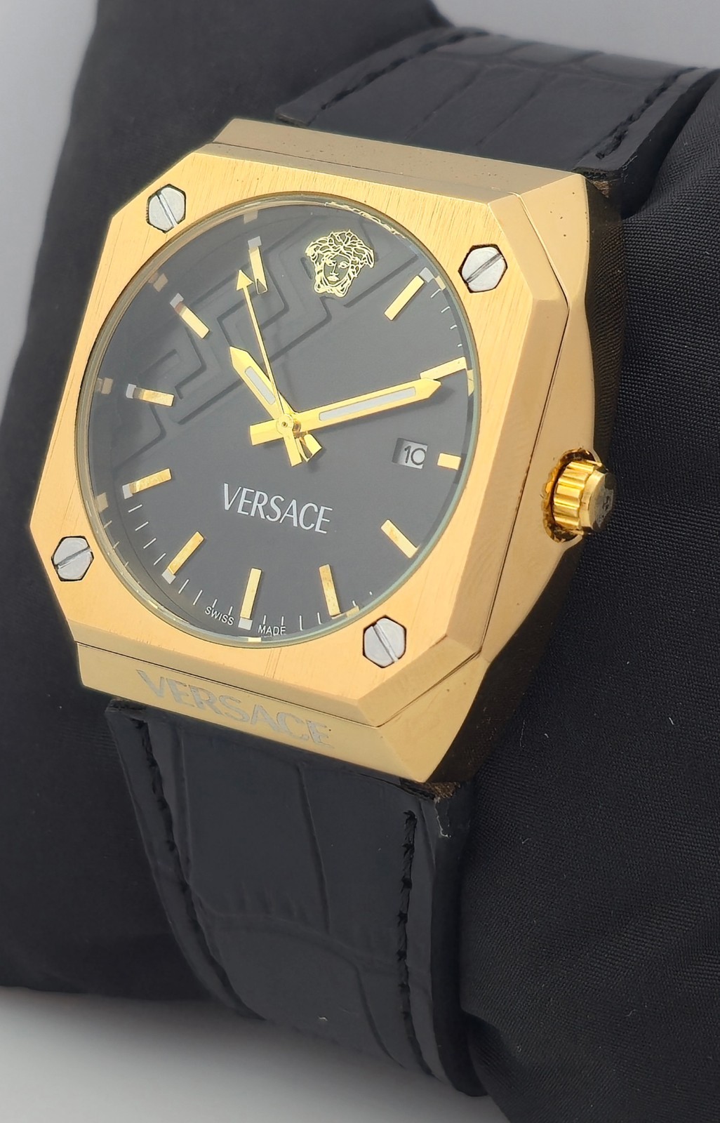 Working Versace Quartz Black Dial with Date Men’s Wristwatch Leather Band