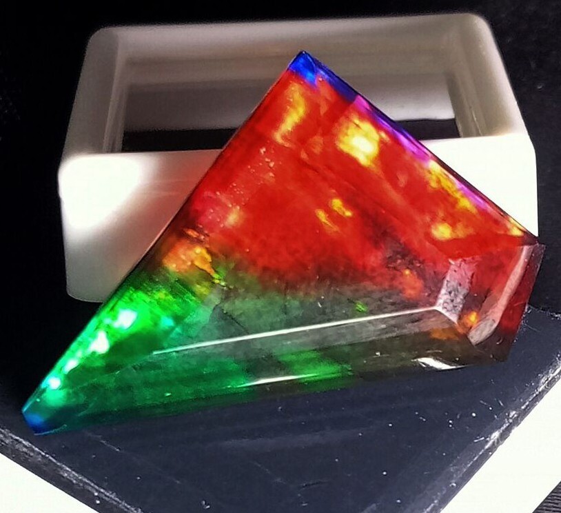 Opal-Like Organic Natural Ammolite 30-32 Ct Loose EGL Certified Doublet Gemstone