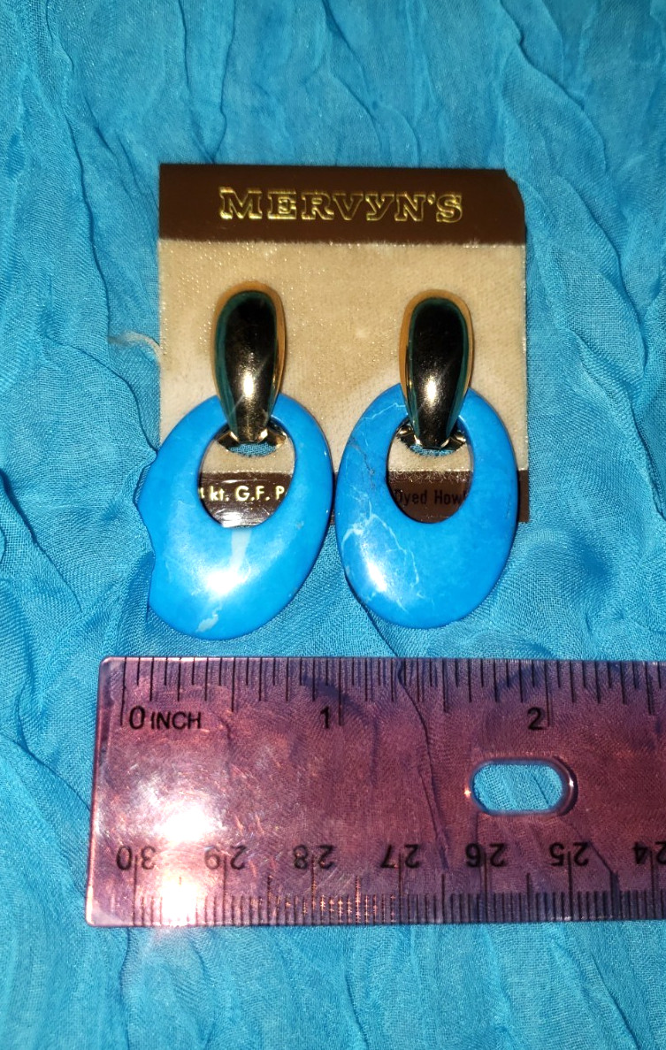Lovely Vintage Mervyn’s Blue Dyed Howlite Set. Earrings 14kt Gold Filled Posts.