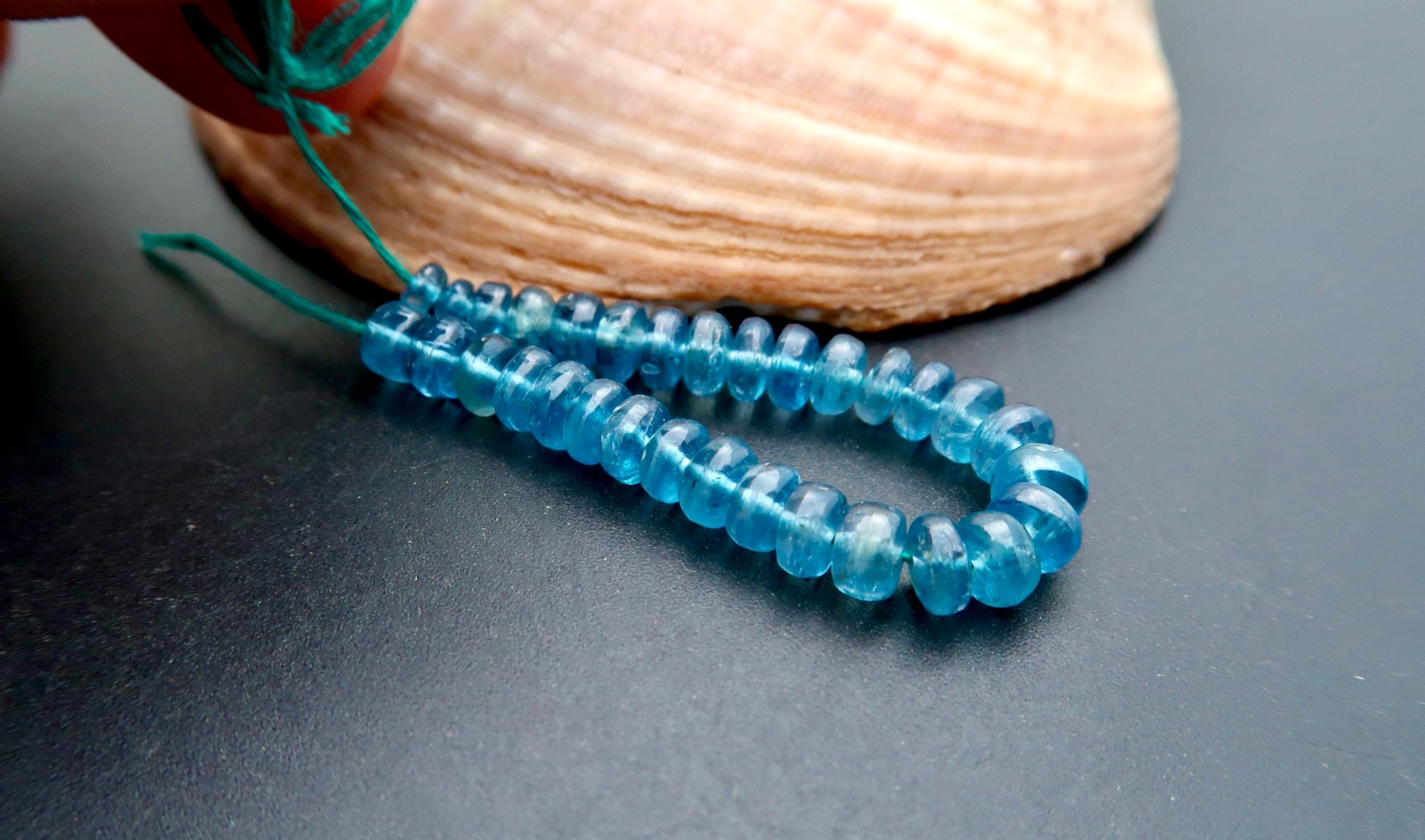 AMAZING RARE NEPAL LOCATION NATURAL BRIGHT SHINING BLUE POLISHED KYANITE BEADS