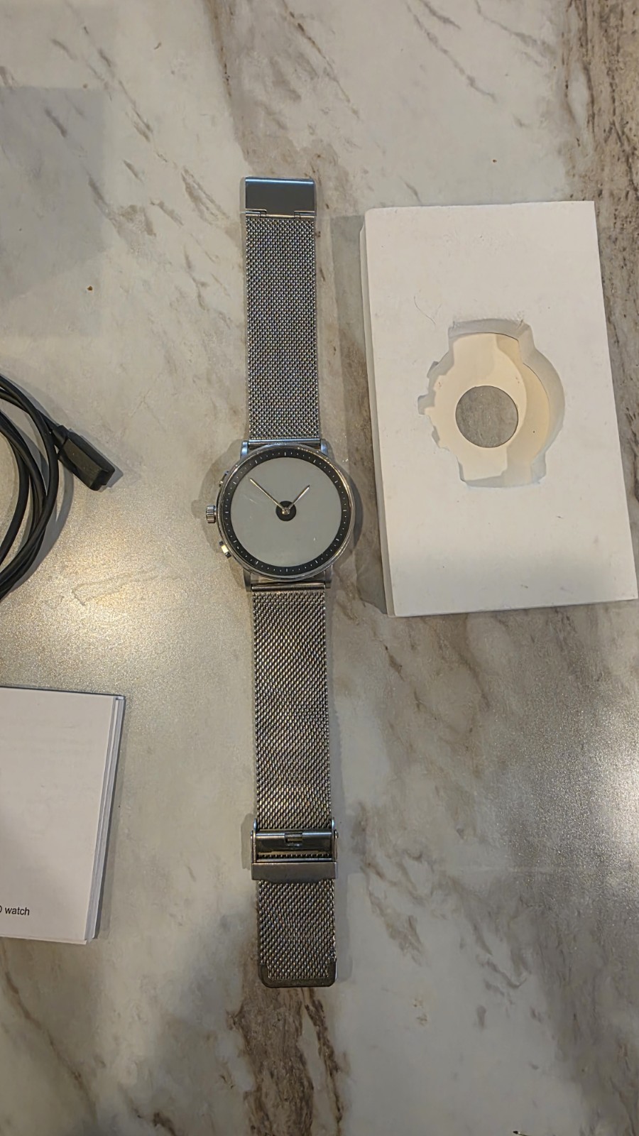 GLIGO The first quartz movement hybrid Eink Smart Watch with 30 days long AS IS