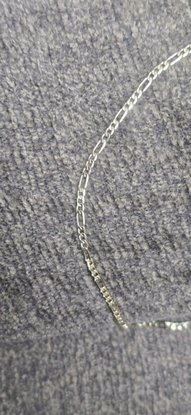 Italian 18K Yellow Gold Figaro Chain Necklace w/ Lobster Clasp 18in 2.5mm Wide