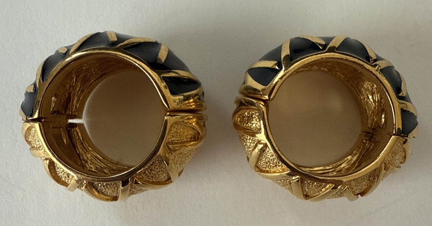 Vintage St John Hinged Enamel Hoop Earrings Gold Tone None Pierced