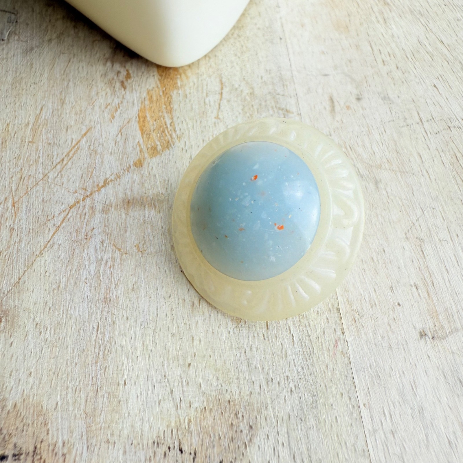 Vintage Ivory and Speckled blue Lucite Earrings Studs 1970’s very light