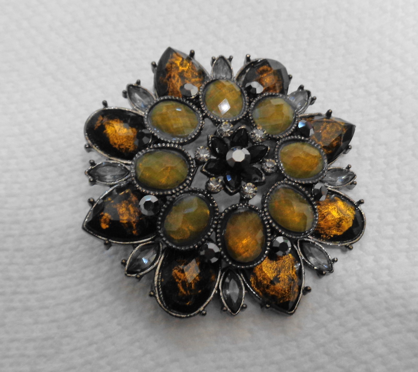 Large Vintage Foil Backed Art Glass Amber Colored Pin / Brooch 2 3/8″ 43.2 gm