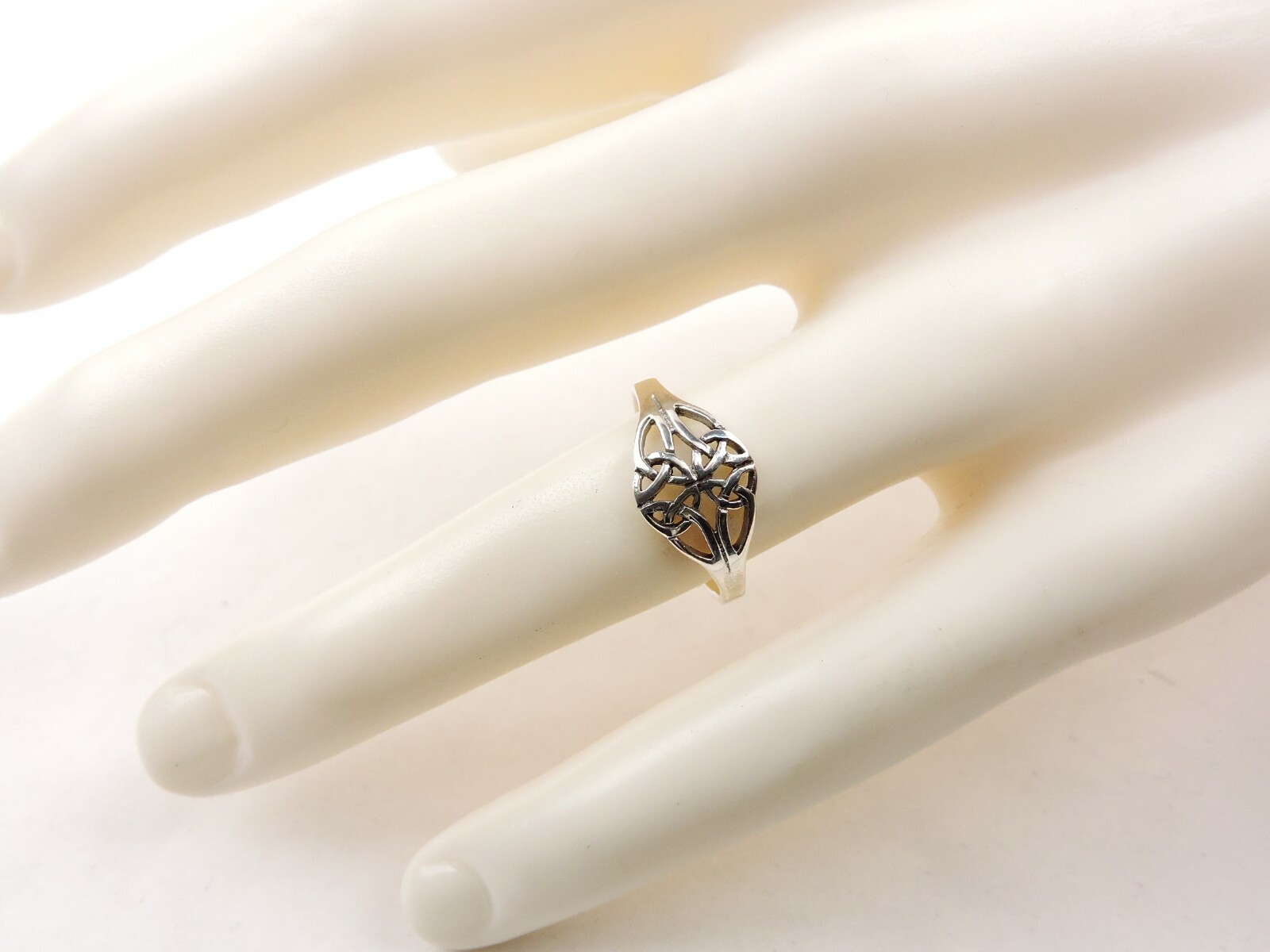 Sterling Silver Celtic Endless Knot Ring – Free Gift Packaging