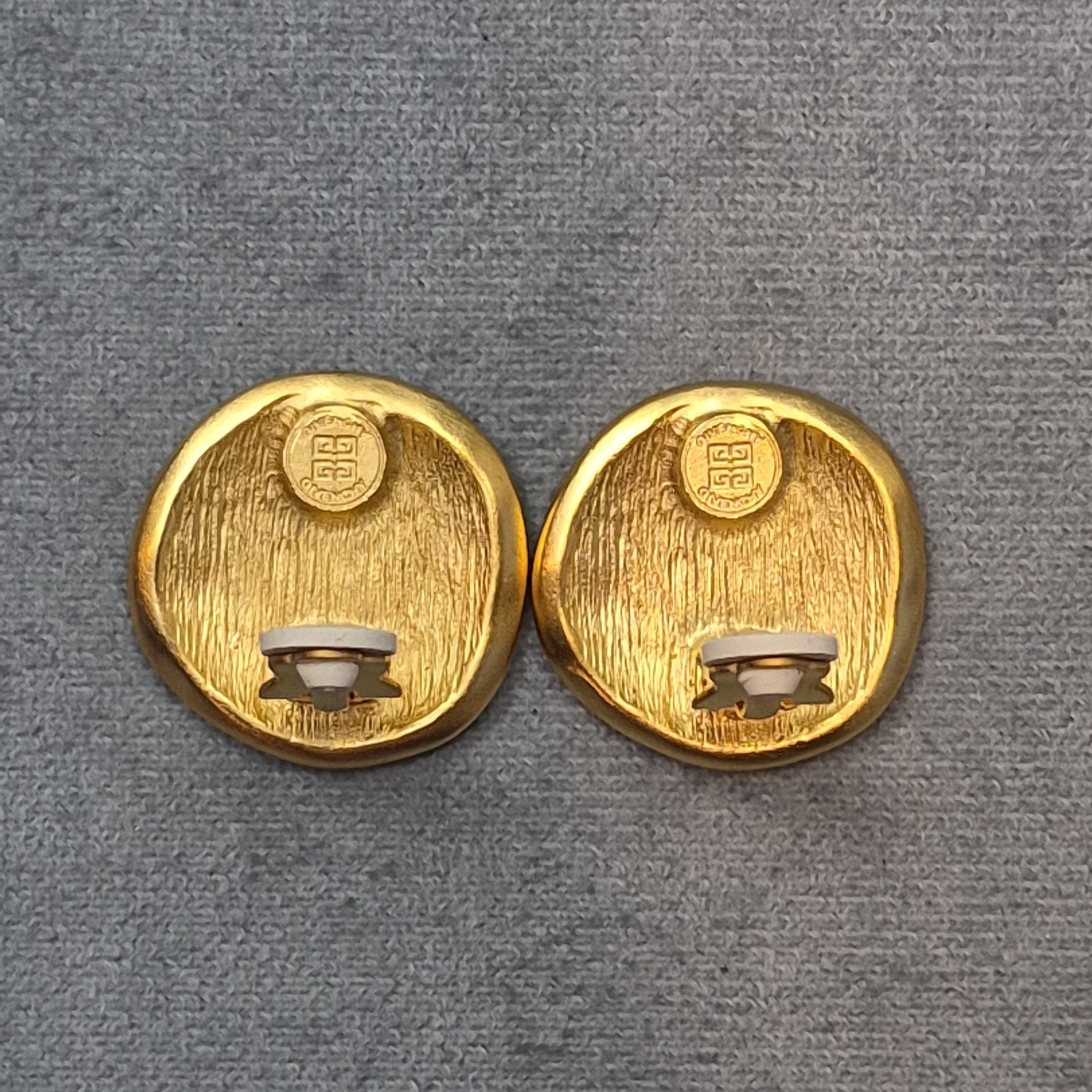 GIVENCHY Vintage Clip On Earrings 4G Logo Brushed Gold Satin Matte Chunky Signed