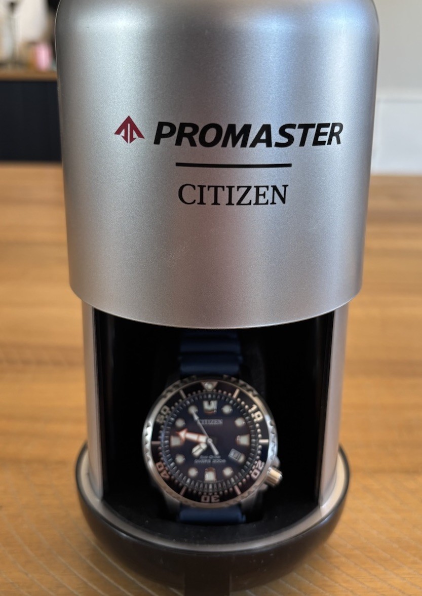 Citizen Eco-Drive Diver 44mm 200m Blue Dial Silver Case Blue Rubber Strap