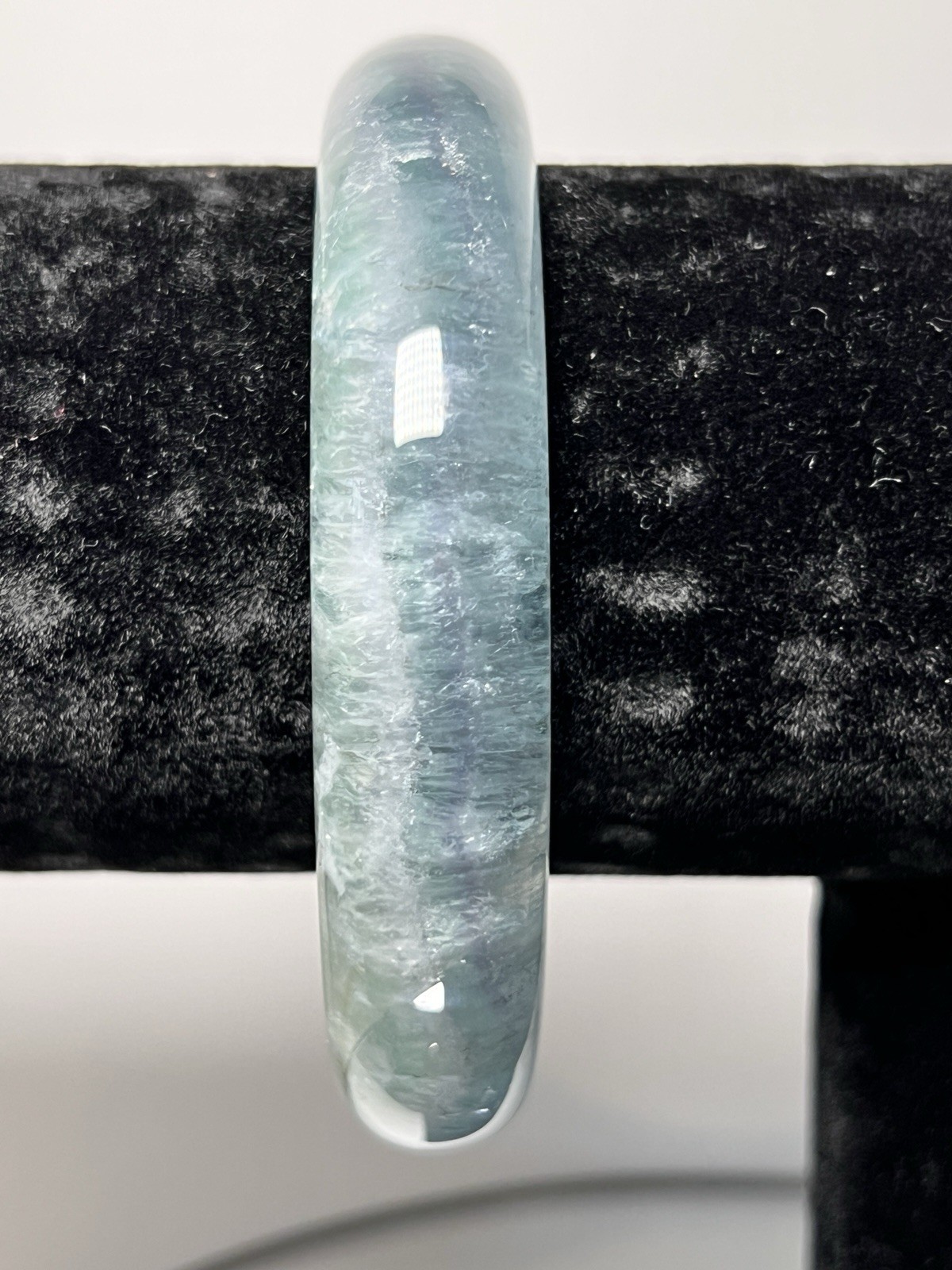 Fluorite Bangle Inner Diameter Size 63mm – See Description & Pics For More Info