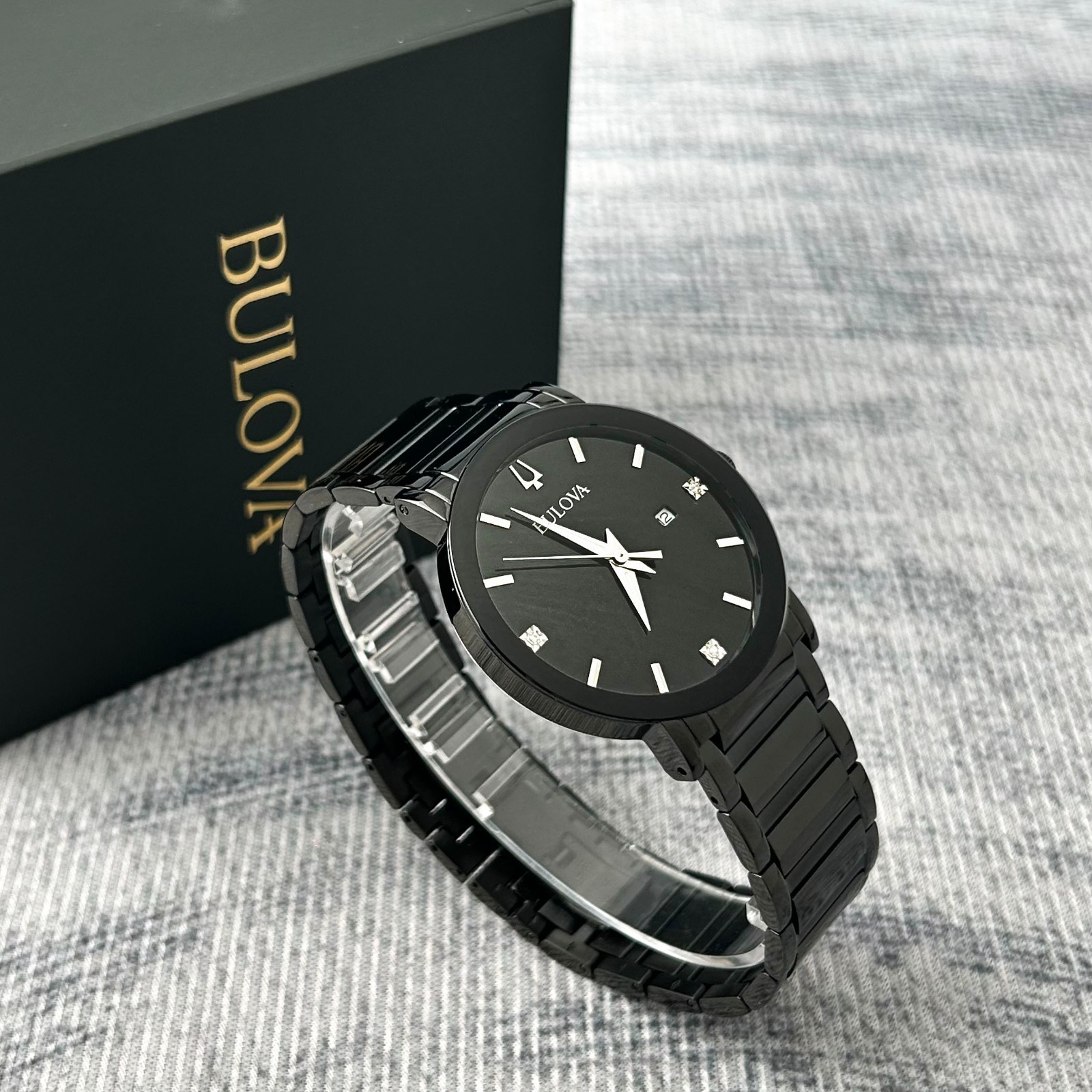 New Bulova Men’s Futuro Modern 98D144 Black Quartz Calendar Watch 42 MM