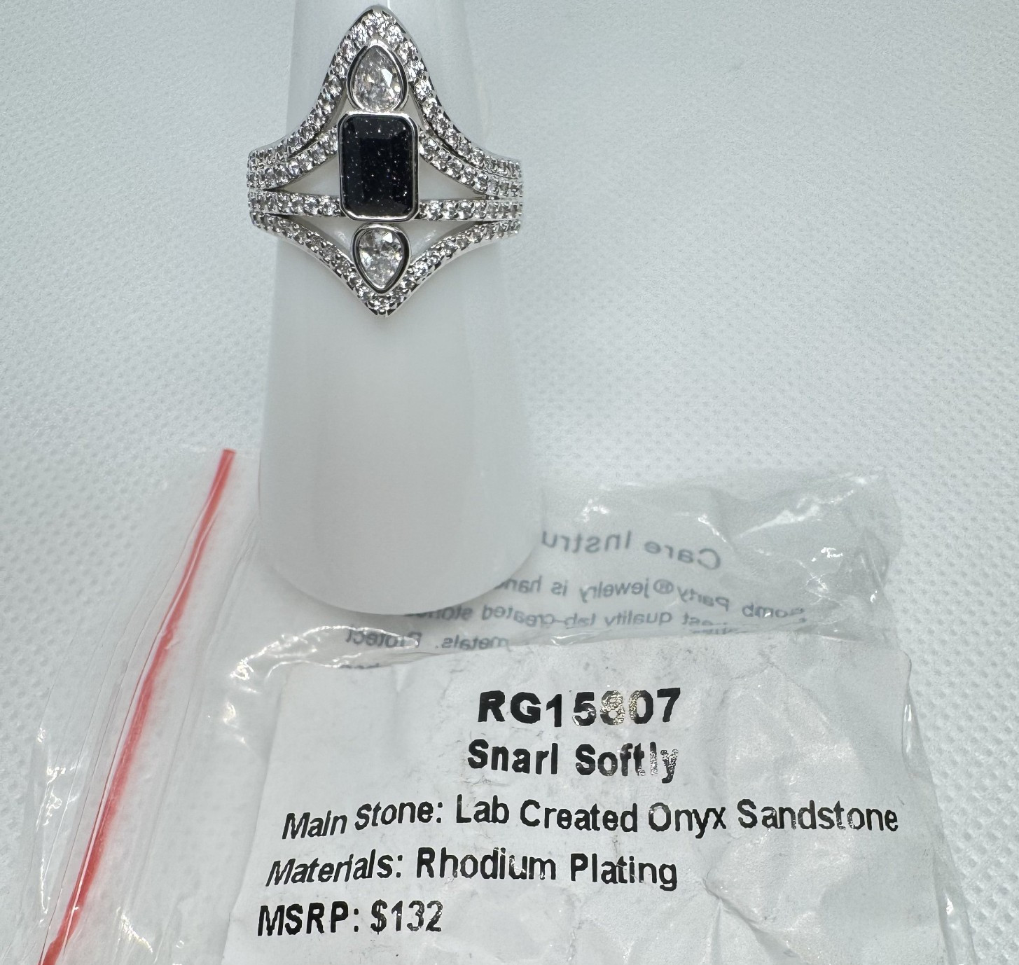 Size 6 Bomb Party Untamed Ring – RG15907 Snarl Softly – On Rhodium