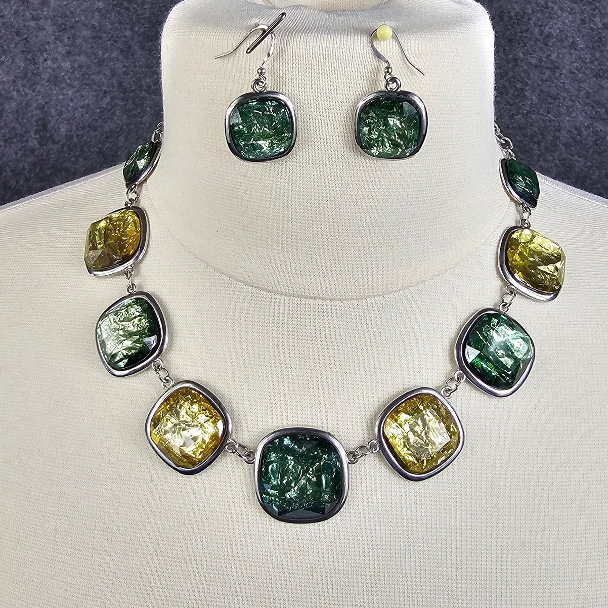 Chunky Demi Parure Necklace Earrings Set 90’s Vintage Foil Backed Green Yellow