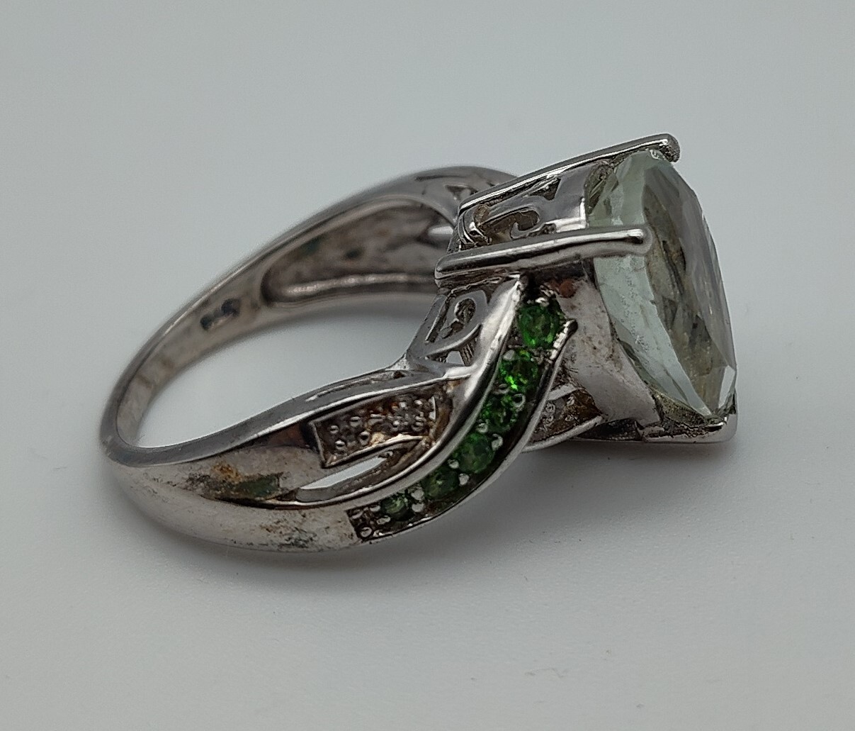 Vintage Very Light Green Pear Stone Sterling Silver Filigree STS 925 Ring Size 7