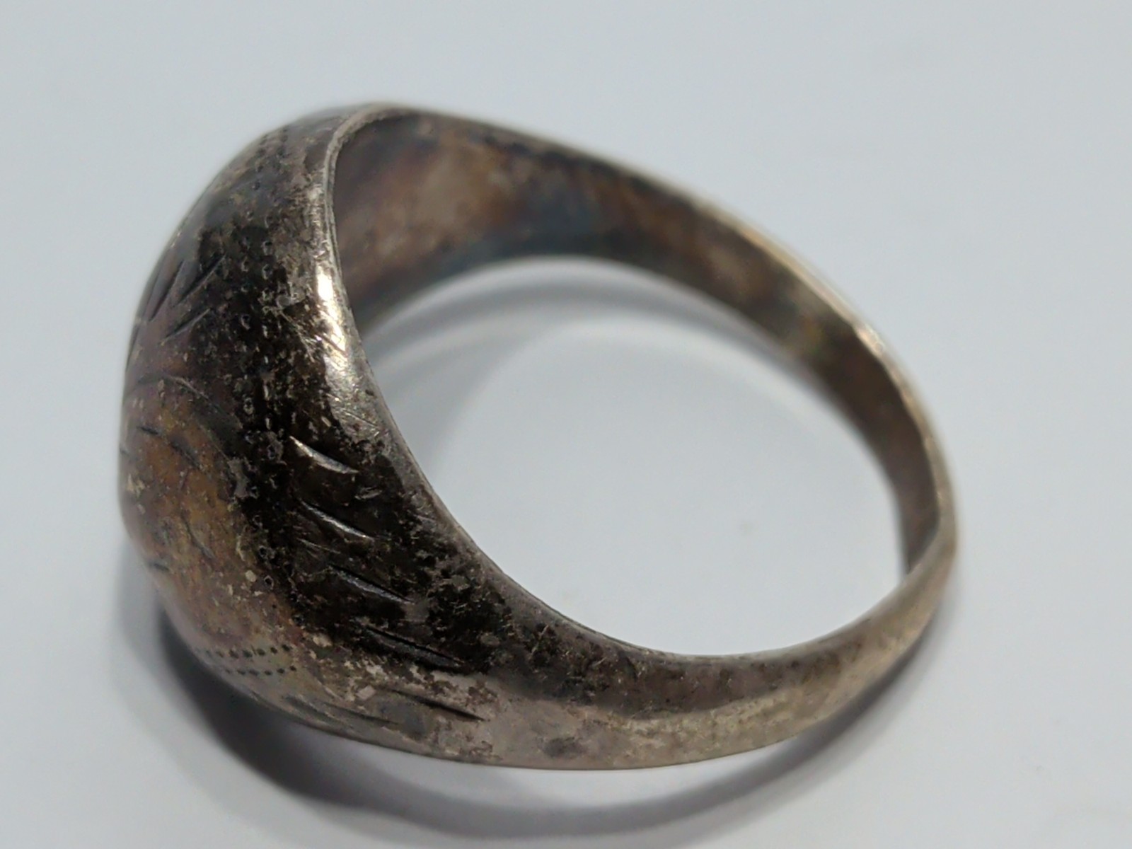 ✨VINTAGE✨ .925 Sterling Silver Etched Dome Ring – Size 9 – Made In Thailand