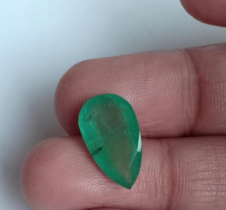Zambian Emerald Pear Cut Minor Oil Present Emerald Loose Gemstone 4.65 Ct
