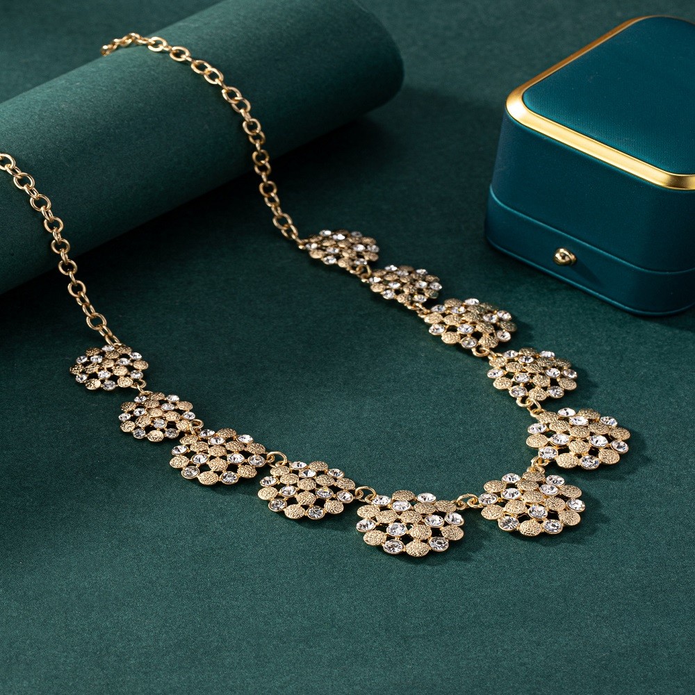 Matte Geometric Snowflake Pendant Necklace Gold Alloy Adjustable Chain