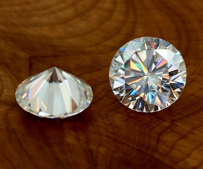 Lab Grown Round Diamond 2.01 Ct D Color VVS1 IGI Certified CVD Stone
