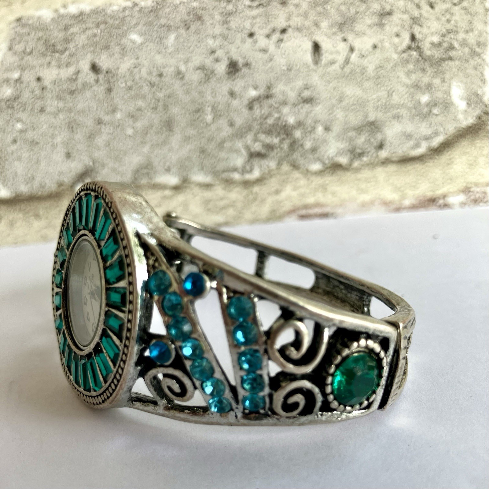 Teal Rhinestone Cuff Hinge Bracelet Quarts Watch Silver Tone Costume Jewelry