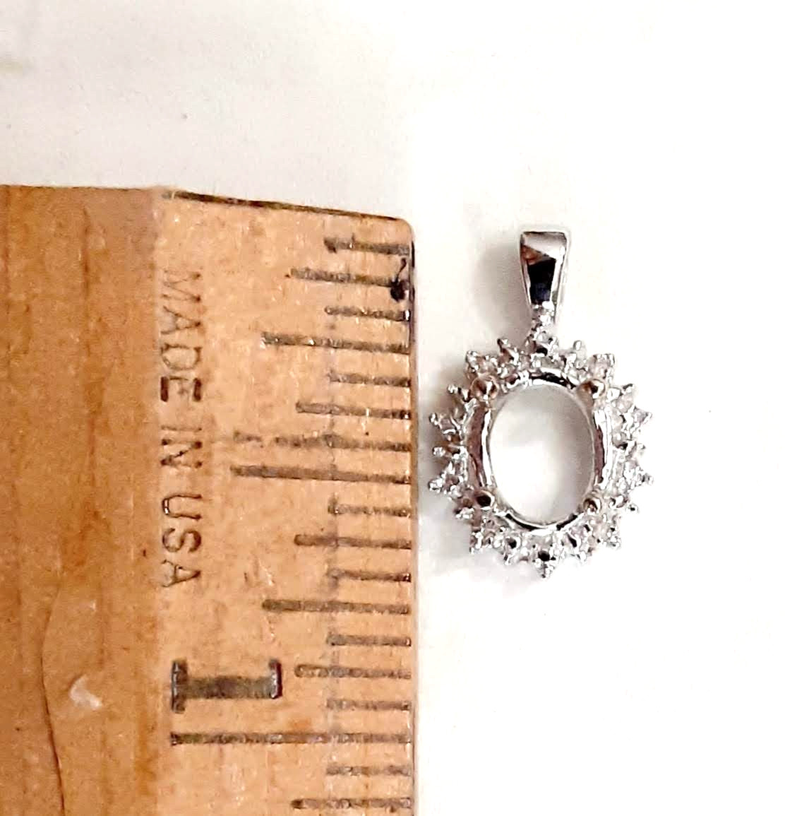 JTV White Zircon 10K White Gold Pendant Semi-Mount Setting, 7 x 5 mm oval