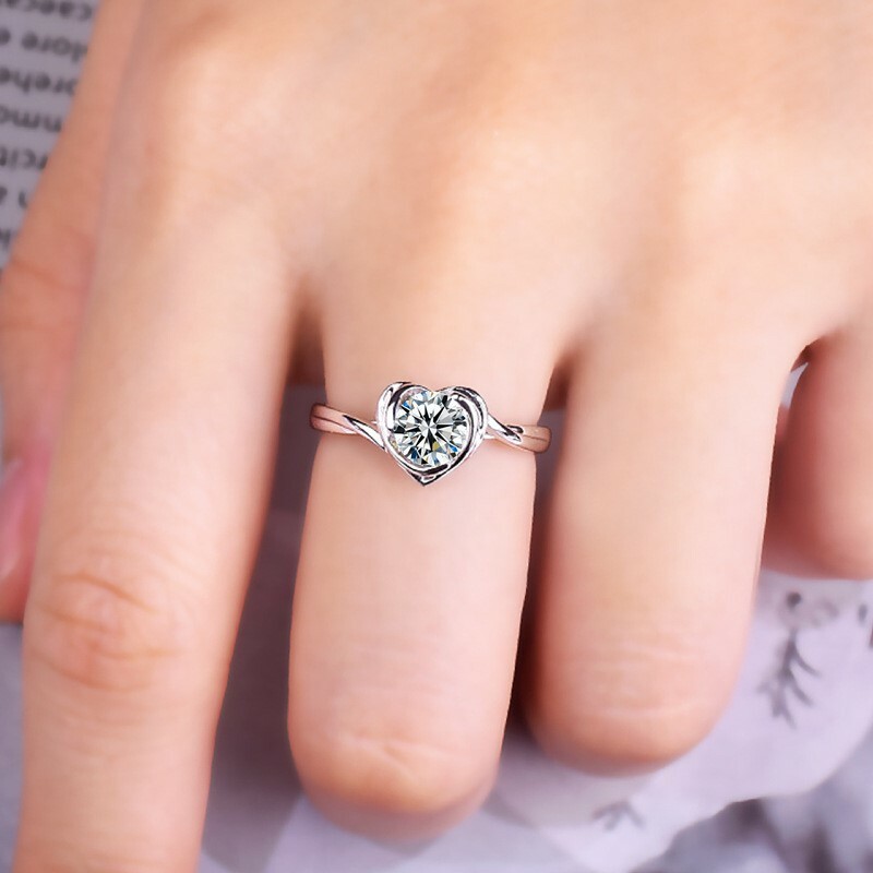 Fashion Sterling Silver Love Heart Shinning Moissanite Ring Adjustable