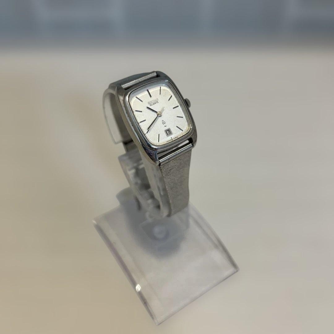 [Working] SEIKO 2622-5010 Quartz Date Rectangular Watch