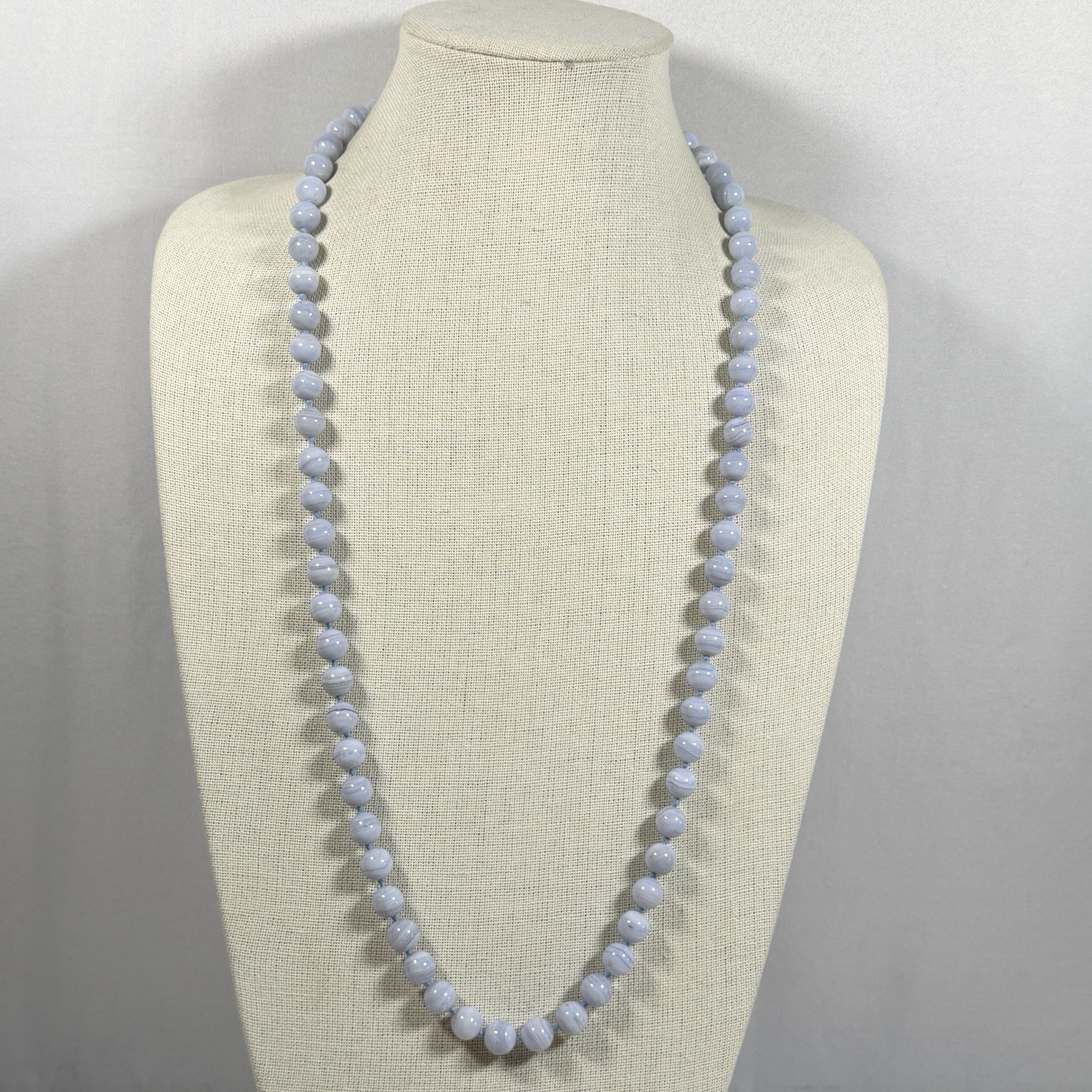 Vintage Blue Lace Agate Beaded Necklace 31″ Endless Strand Hand Knotted 9.7 mm