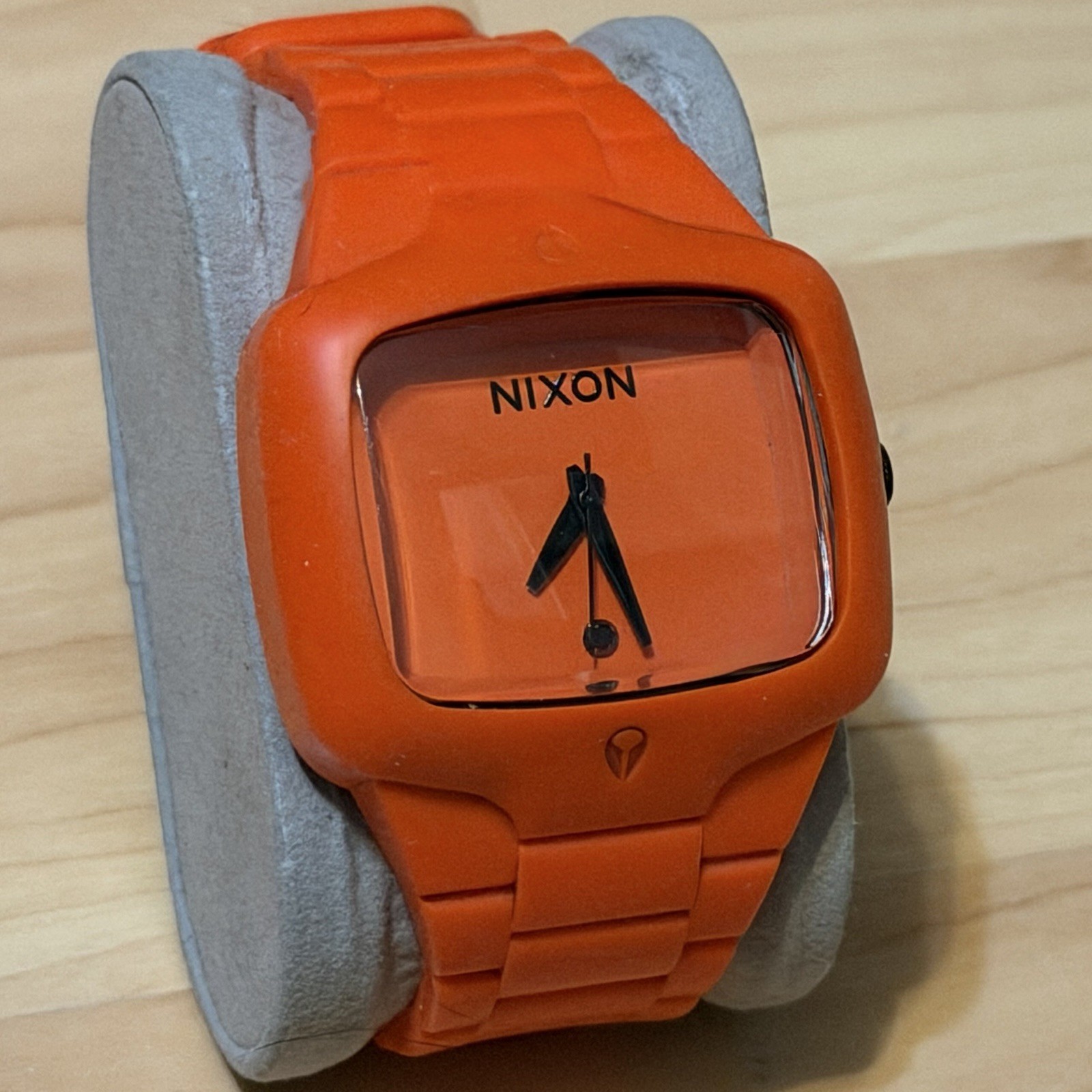 Nixon The Rubber Player “Yes It’s Real” Orange Surf Men’s Analog Watch RUNNING