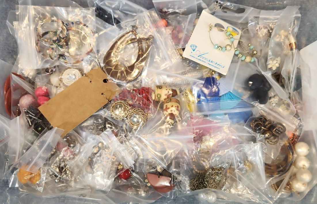 Jewelry Wearable Earring Collection 5 Lbs Matched Pairs Lot #687 See Description