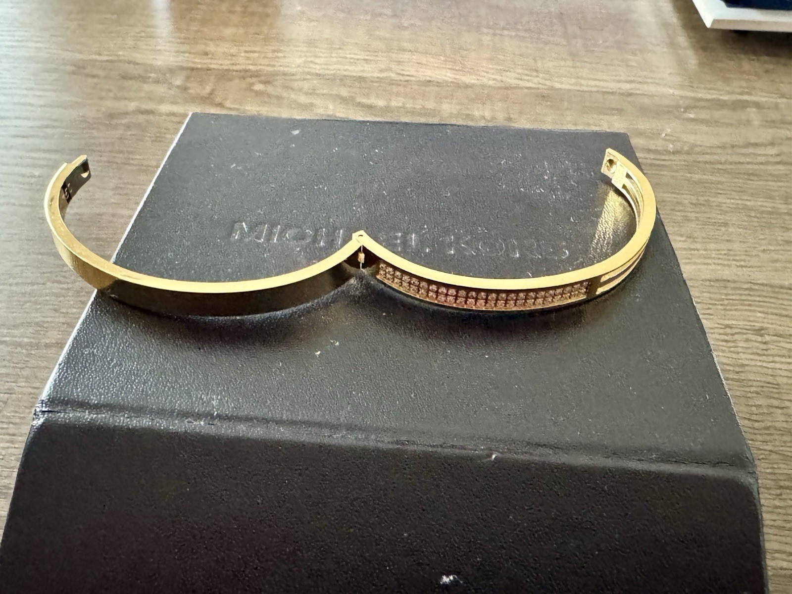 Michael Kors Gold Tone Pavé White Crystal Hinged Bangle Cuff Bracelet AJ750