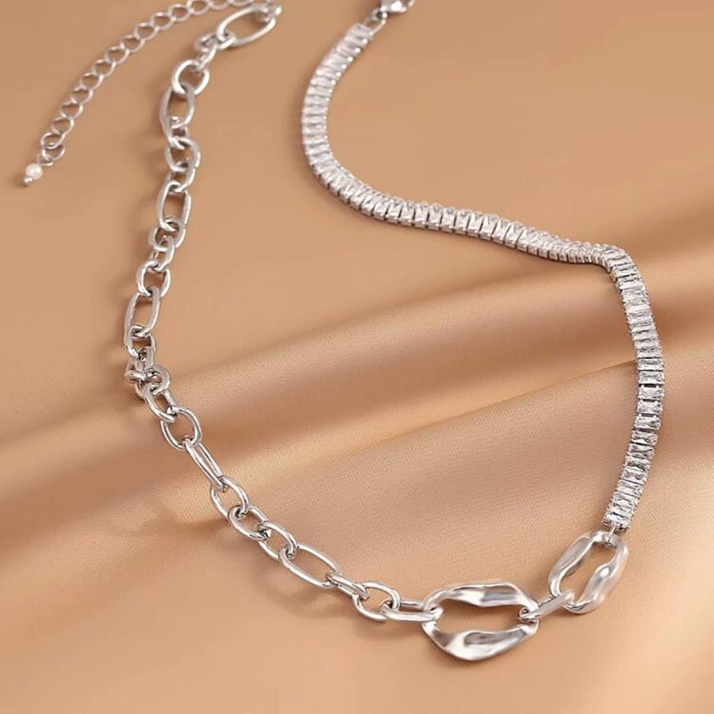Irregular Oval Chain Link Shiny CZ Spliced Silver Plated Alloy Pendant Necklace