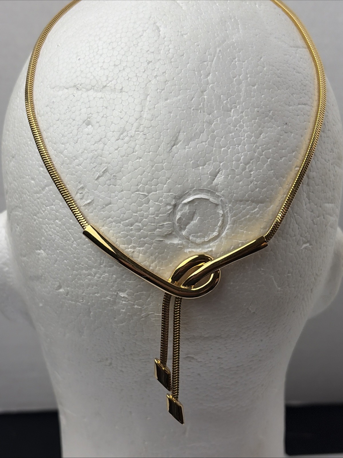 VINTAGE DESIGNER FASHION NECKLACE ~ LOVE KNOT LARIAT DROP DANGLE ~ MONET 16″