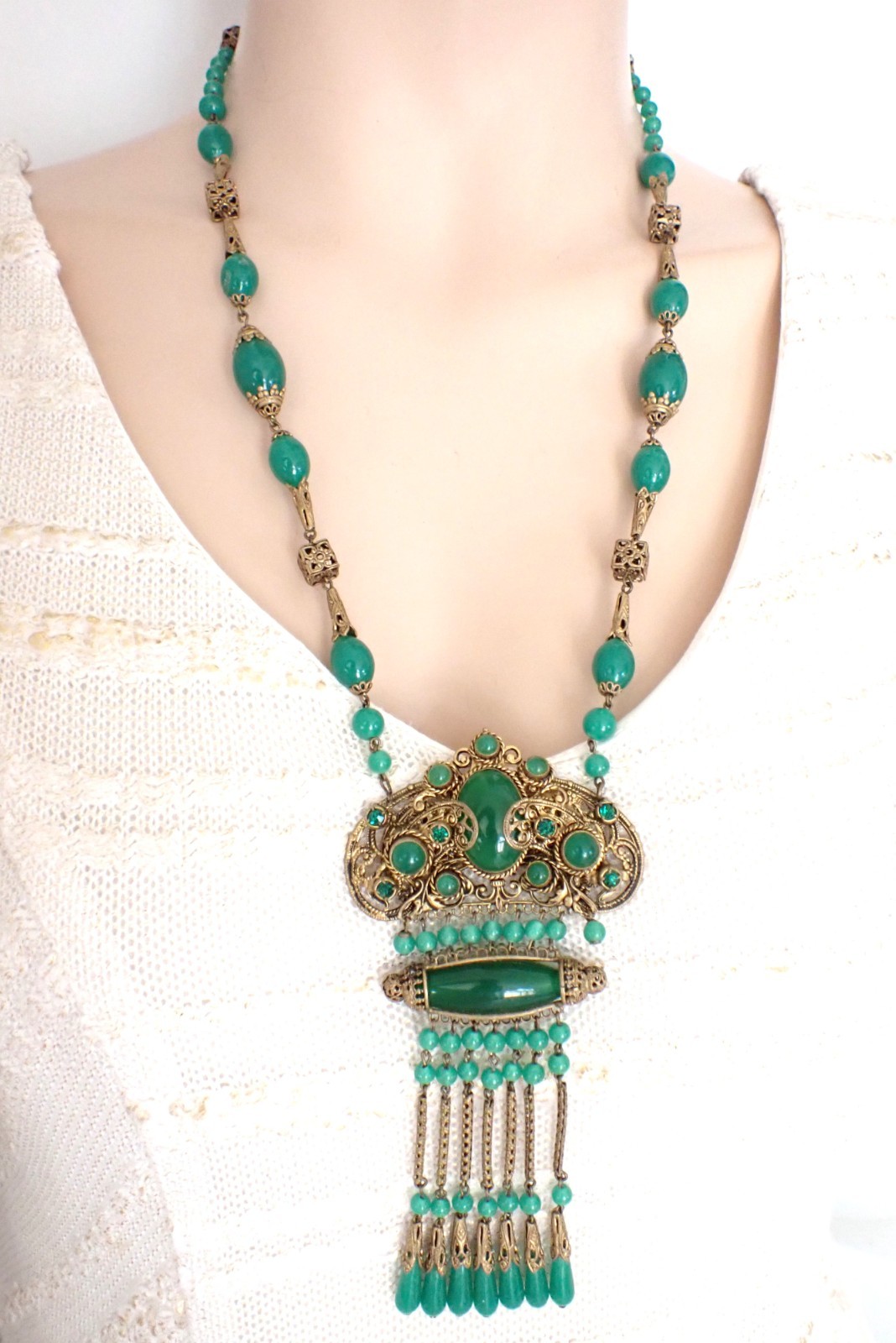 Art Deco Neiger Bros Czech Green Chrysoprase Glass Filigree Pendant Necklace