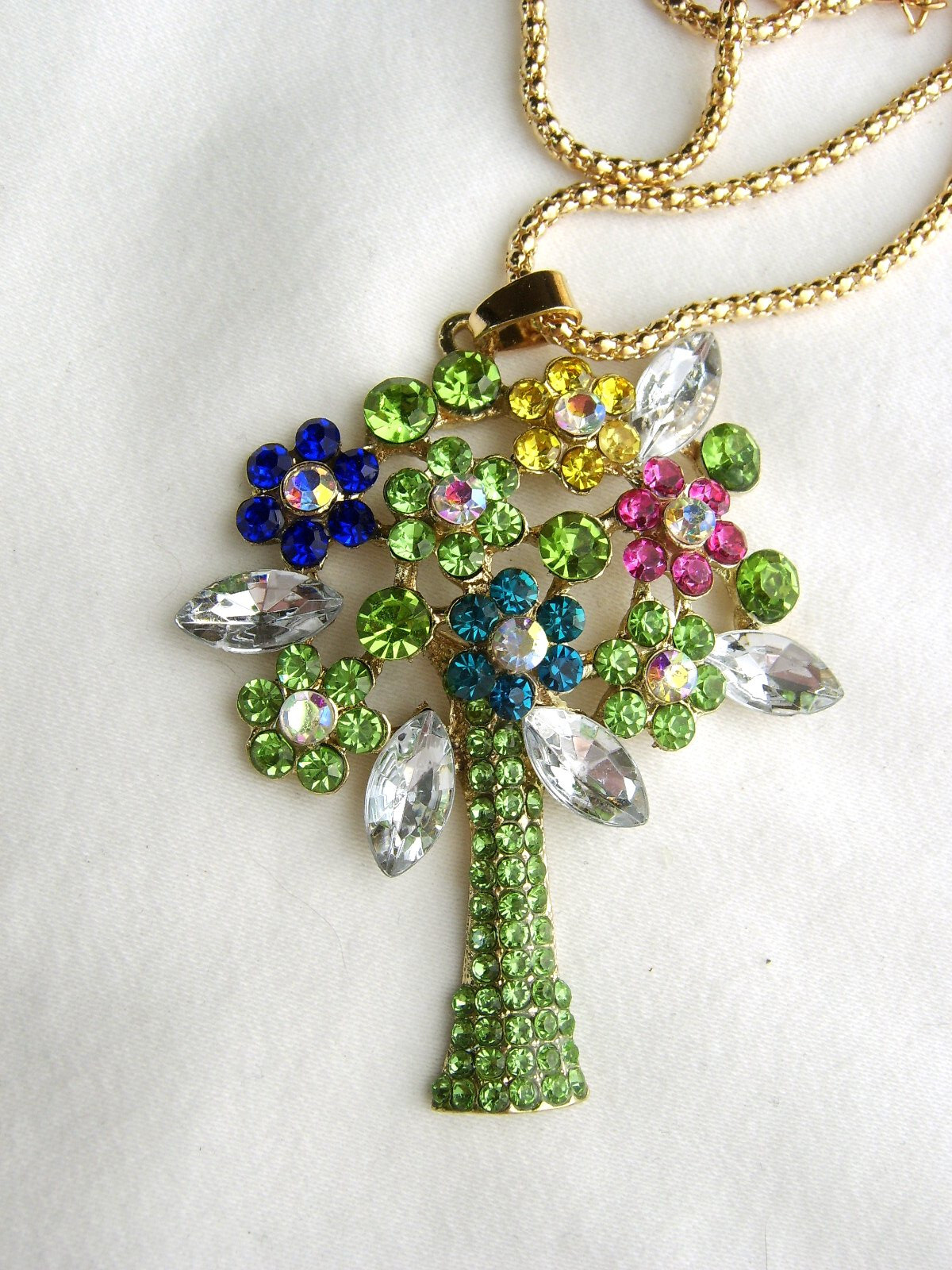 Betsey Johnson Multicolor Rhinestone Crystal Tree White Green Pink Gold Necklace