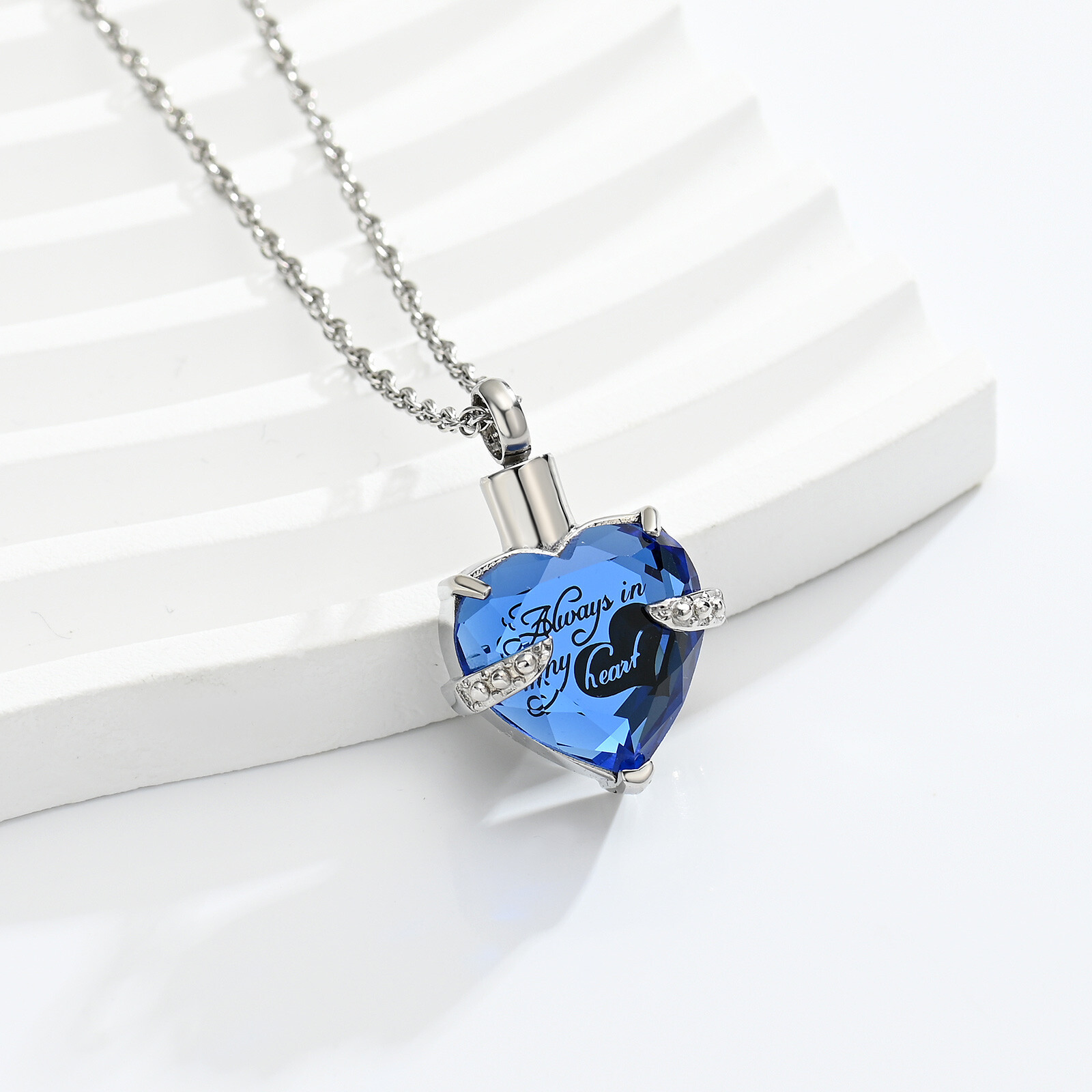 Crystal Cremation Jewelry for Ashes – Heart Urn Pendant Memorial Ashes Necklace