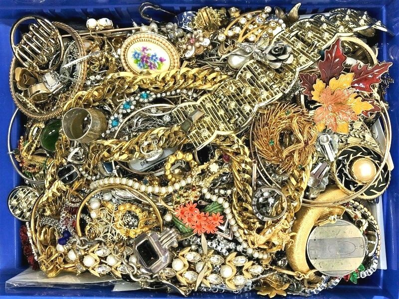 10 Lbs Pound Unsorted Tangled Jewelry Vintage Modern Lot Wear Junk TREASURE HUNT
