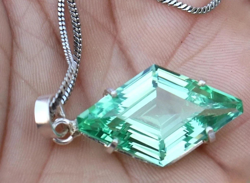 24.55 Ct Natural Green Sapphire Fancy Gemstone Pendant Sterling Silver Jewelry